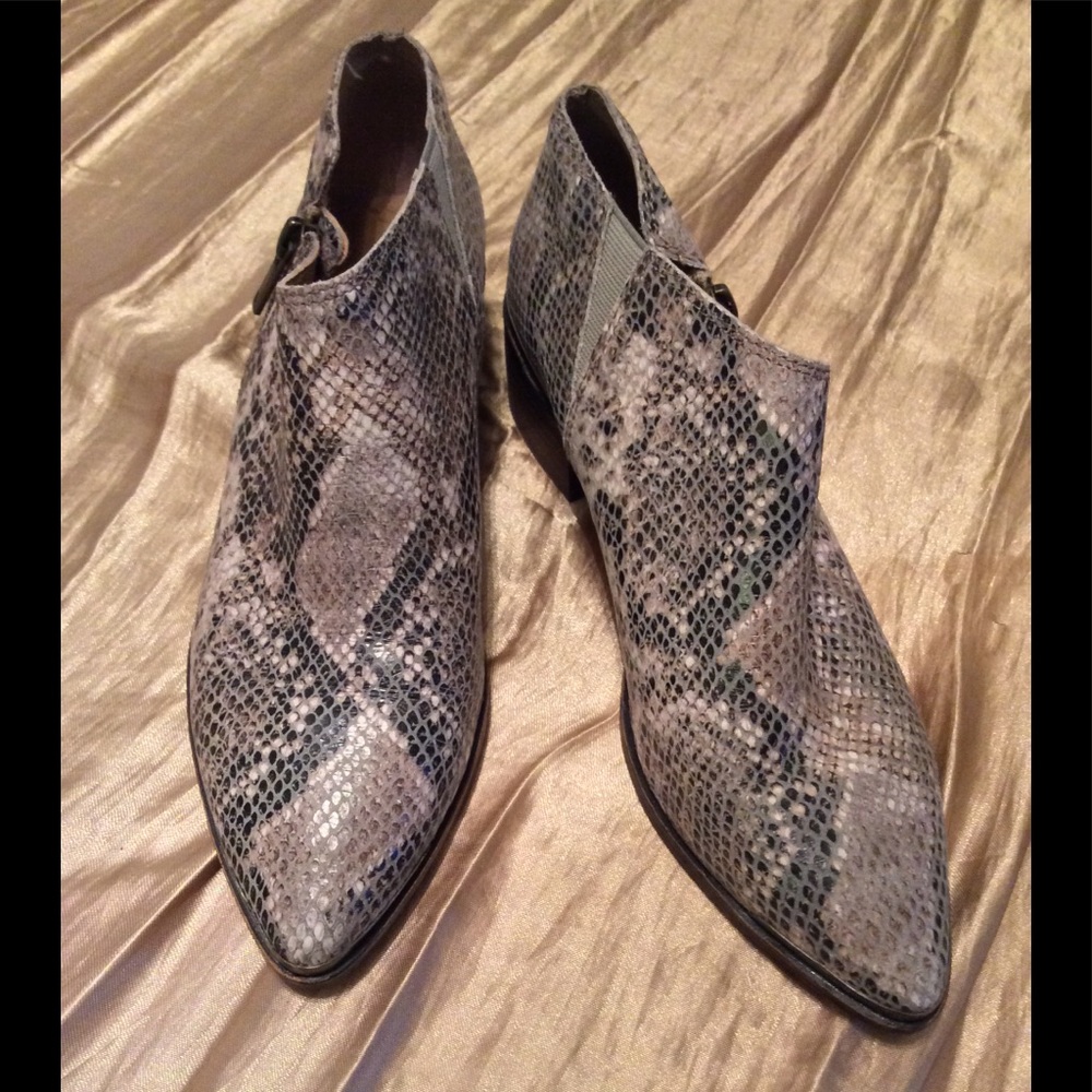 Lucky 🍀 Brand snakeskin booties.  7 1/2 M